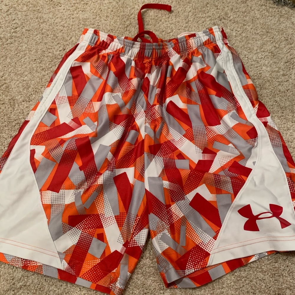 Men’s medium Under Armour shorts